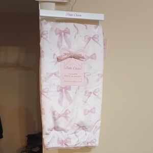 NWT Dreamy Collection Petite Cherie Reversible Baby Blanket w/Pink Bow30in x40in